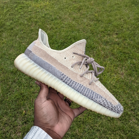 Yeezy 350 V2 Ash Pearls